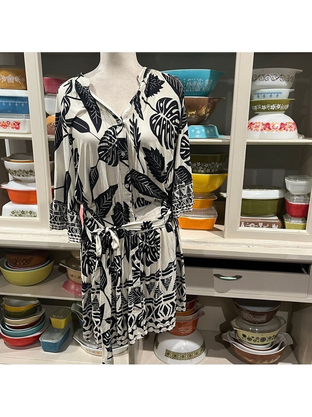 Ruby Yaya Black and White Floral Button-Up Dress - Size Medium